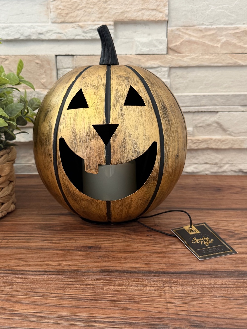 🆕 Gold Jack-O'-Lantern LED Pumpkin Decor!